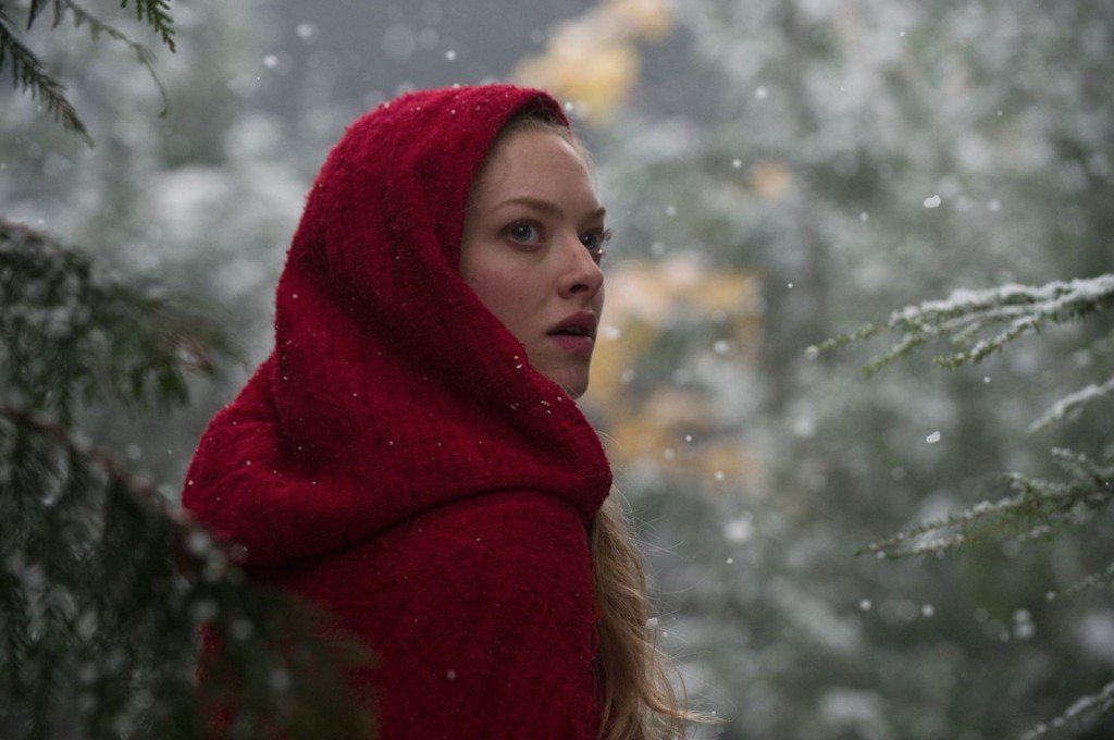 Amanda Seyfried stars in RED RIDING HOOD.